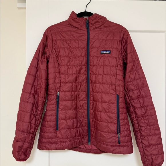 Patagonia Jackets & Blazers - Patagonia Women's Puffer Jacket - Burgundy